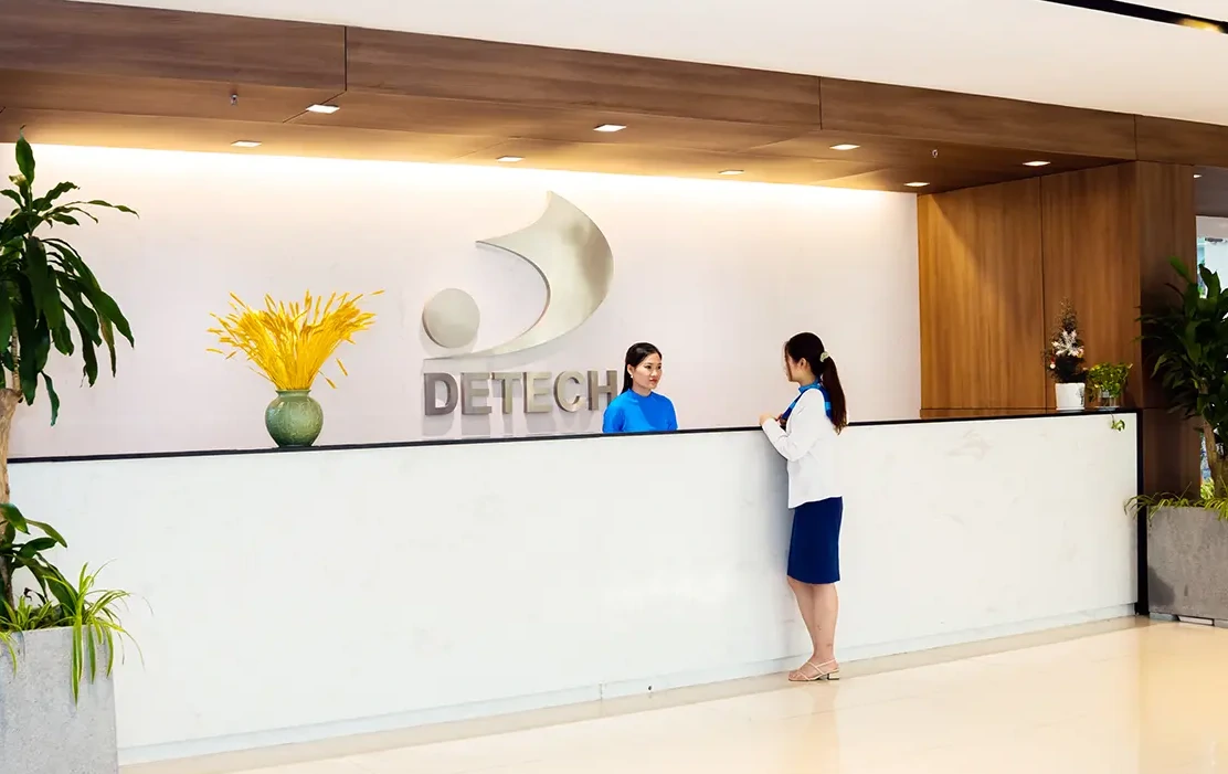 Vina Office Detech Tower - Đội ngũ lễ tân chuyên nghiệp